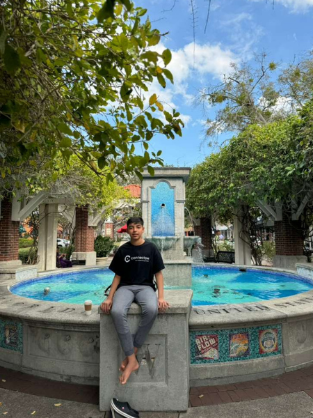 Family enjoying the fountain in Downtown Winter Garden Florida